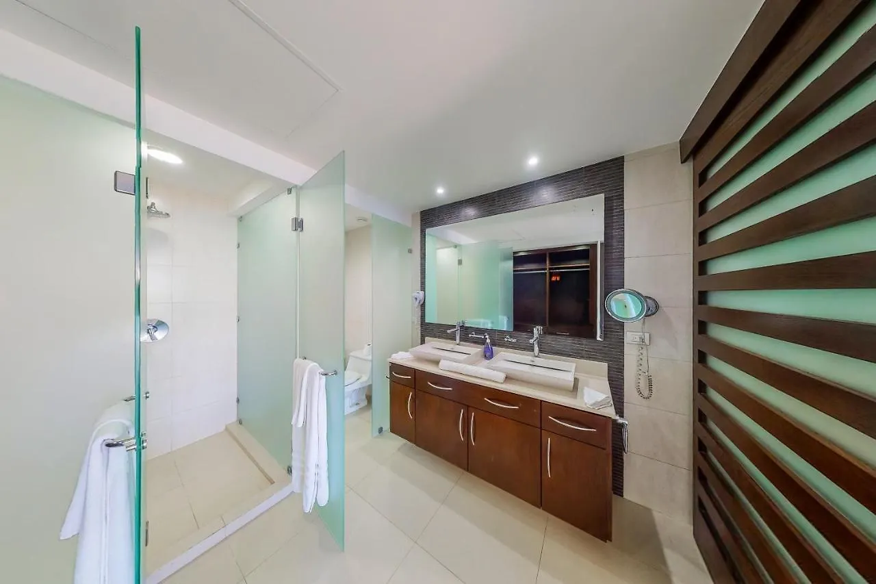 Casa Altamar Penthouse Oceanfront 123 Norte @ Mareazul Beachfront Appartement Playa del Carmen
